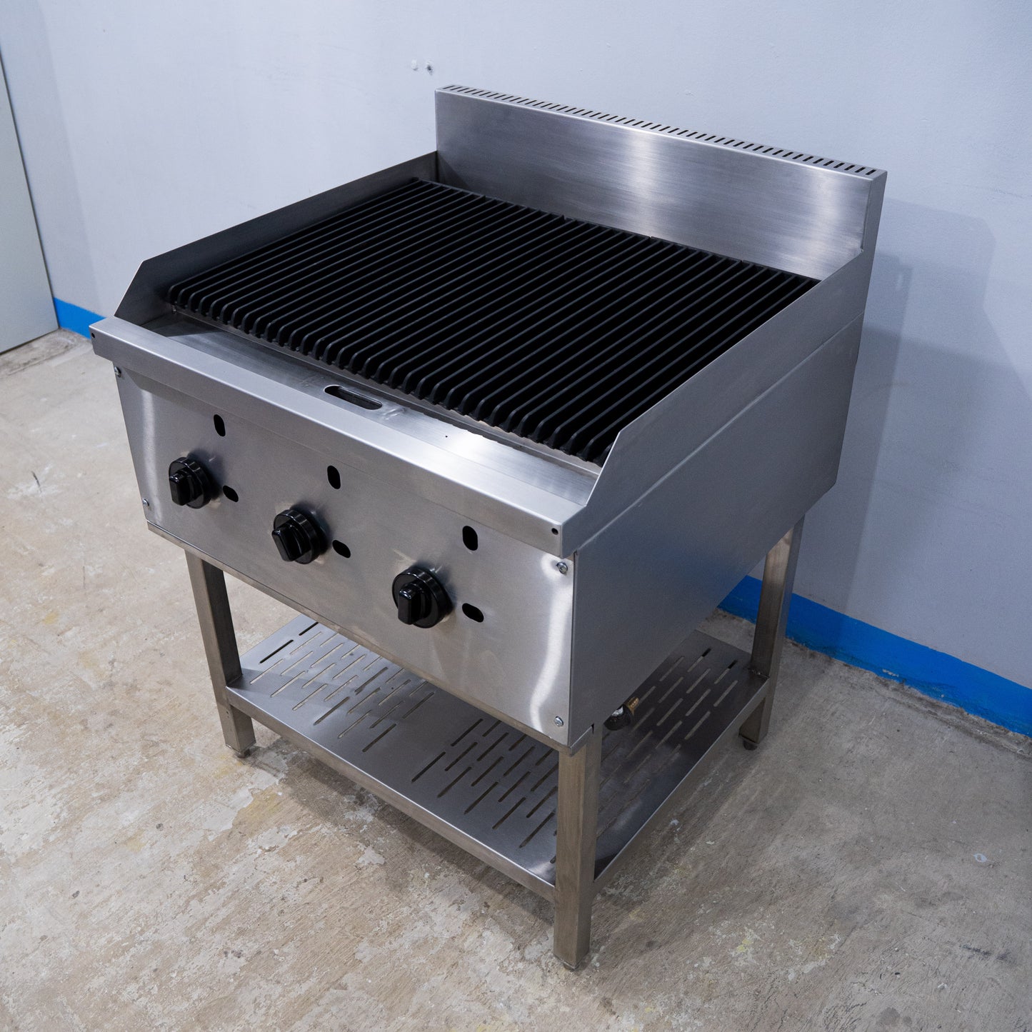 Lava Rock Griller 750