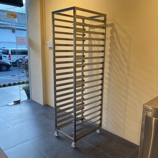 20-Tray Universal Mobile Rack